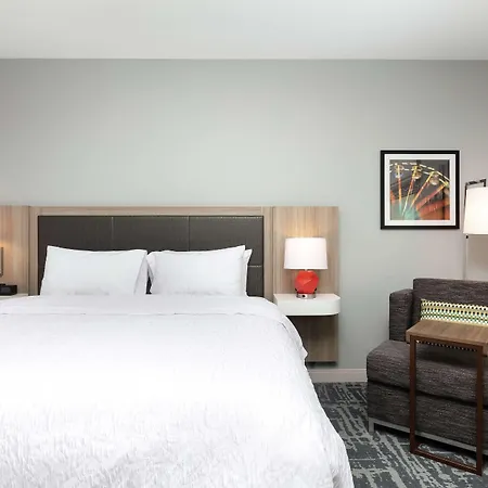 Hampton Inn Acworth-3