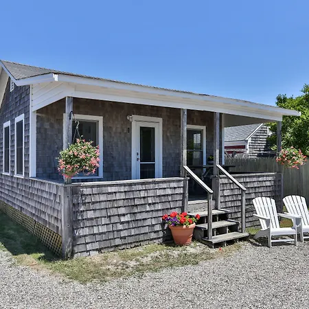 Truro Beach Cottages-2