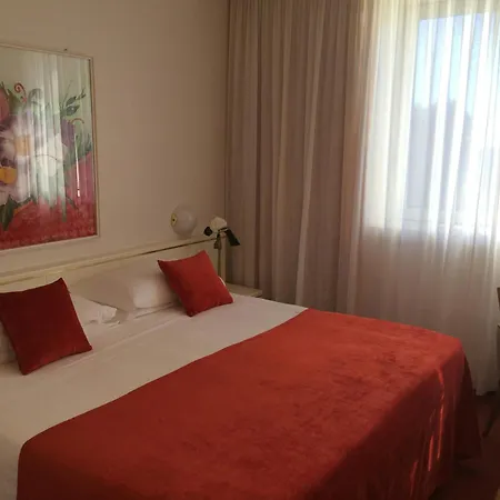 Starhotels Cristallo Palace-3