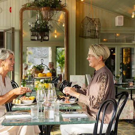 Strandvillan Hotell Och Bed & Breakfast-3