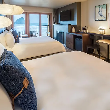 Headlands Coastal Lodge & Spa-2
