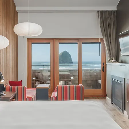 Headlands Coastal Lodge & Spa-3