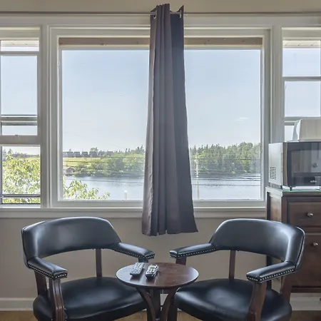 Novastar Motel On The Lake-2