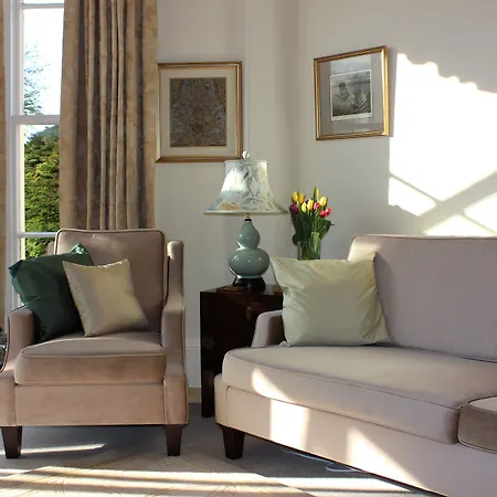 Trafalgar House-3
