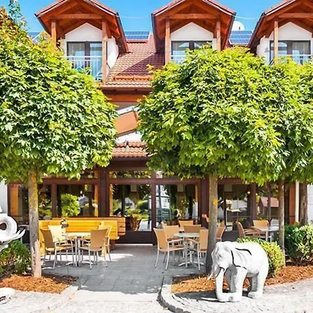 Landhotel Mappacher Hof-3