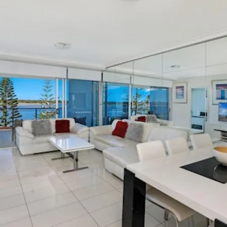 Silvershore Apartments On The Broadwater-2
