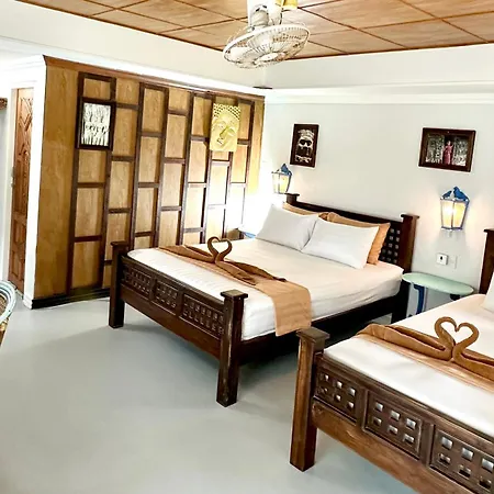 Bamboo Bungalows-2