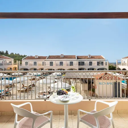 Roda Beach Resort&Spa-3