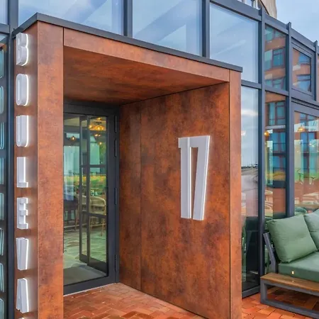 Suites Boulevard 17-2
