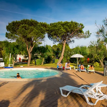 New Camping Le Tamerici-3