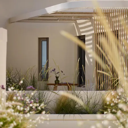 White Pebble Suites-2