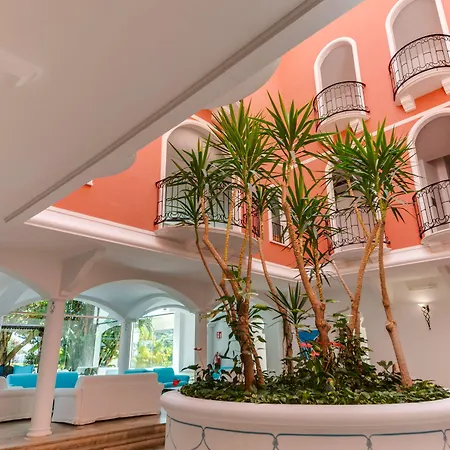 Phi Hotel Sighientu-3
