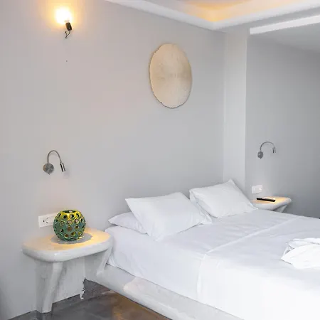 Demilmar Luxury Suites-2