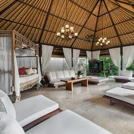 Villa Pantai Karang-2