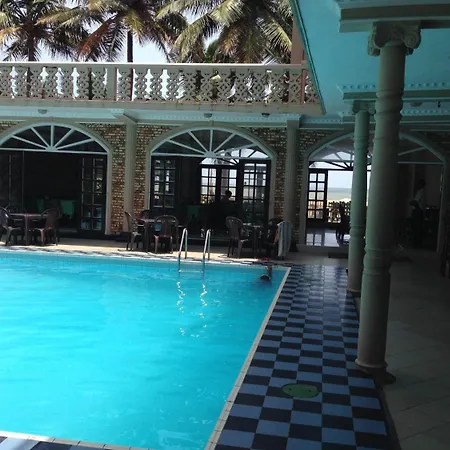 Oasis Beach Resort-2