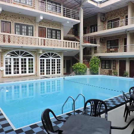 Oasis Beach Resort-3