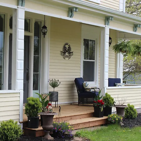 Maplehurst Manor Bed And Breakfast-2