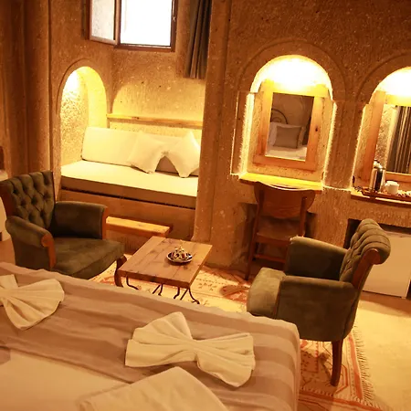 Sarnich Cave Suites-2