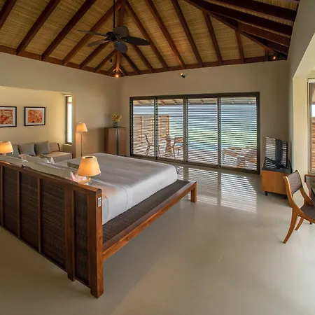 The Residence Maldives At Dhigurah-3