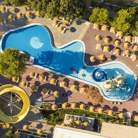 Valamar Amicor Green Resort-3