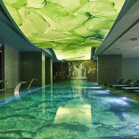 The Reserve - Within Savoy Palace - The Leading Hotels Of The World-3