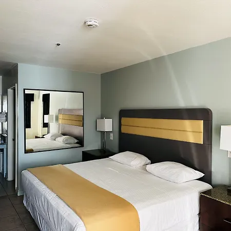 Casa Blanca Hotel - Cypress, Buena Park-3