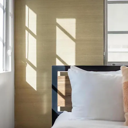 Luxuri Suites-2