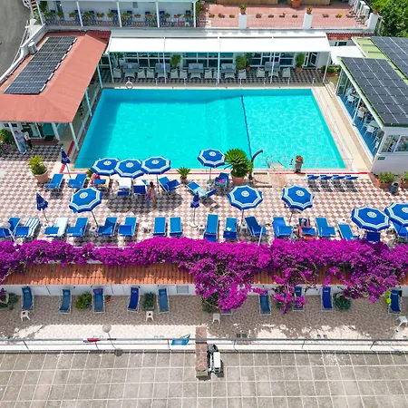 Hotel Parco Cartaromana-2