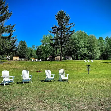 Benzonia Rustic Resort-2