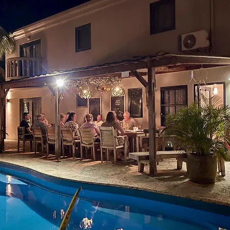 Oasis Guesthouse, Boutique Style Hotel-3