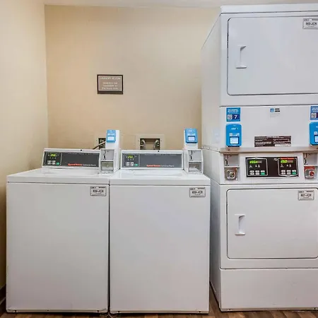 Studio 6 Suites Jacksonville Deerwood Park Fl-3