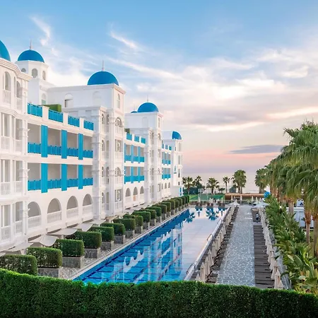 Rubi Platinum Spa Resort & Suites-2