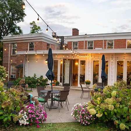 Cromwell Manor Inn-2