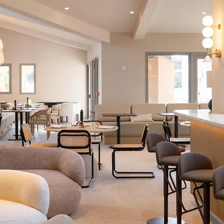 Golden Tulip Avignon Le Paradou-3