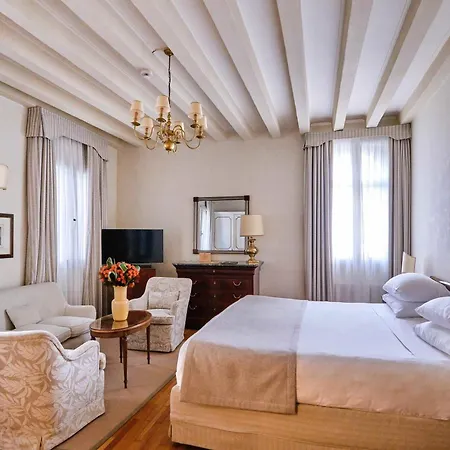 Hotel Villa Cipriani-2
