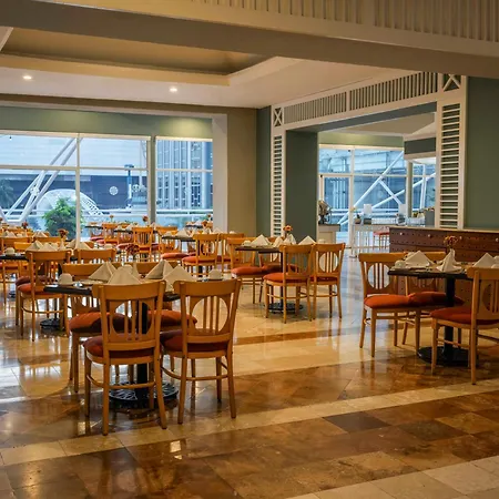 Galeria Plaza Veracruz By Brisas-3