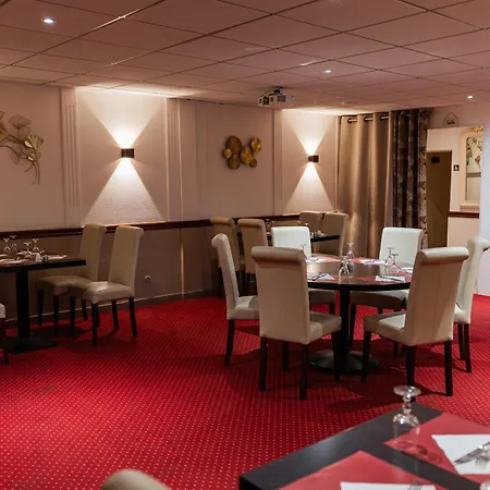 Brit Hotel Le Lion D'Or Chinon-2