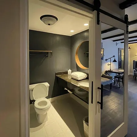 The Century House Latham - North Albany, An Ascend Collection Hotel-3
