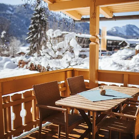 Regitnig GmbH - 4 Sterne Hotel und Chalets-2