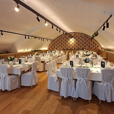 Schloss Hotel Wasserburg-3