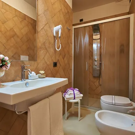 Casanova - Wellness Center La Grotta Etrusca-3