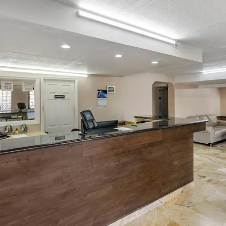Rodeway Inn Clearwater-Dunedin-3