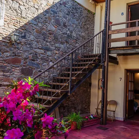Hotel La Mision-3