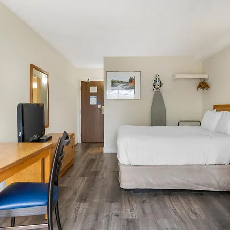 Rodeway Inn-2