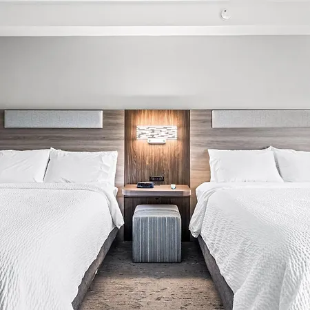Holiday Inn Express & Suites Carneys Point - Pennsville By Ihg-2