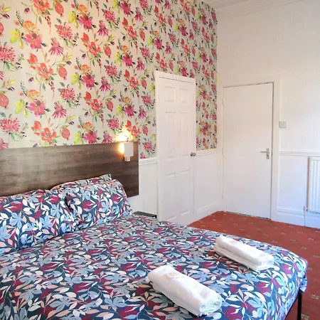 Belroy Hotel-2
