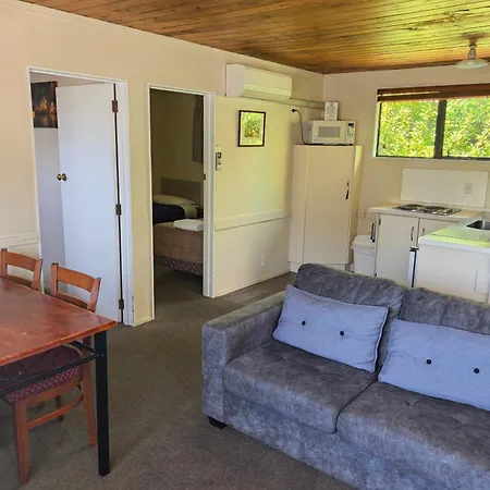 Judges Pool Motel Turangi-2