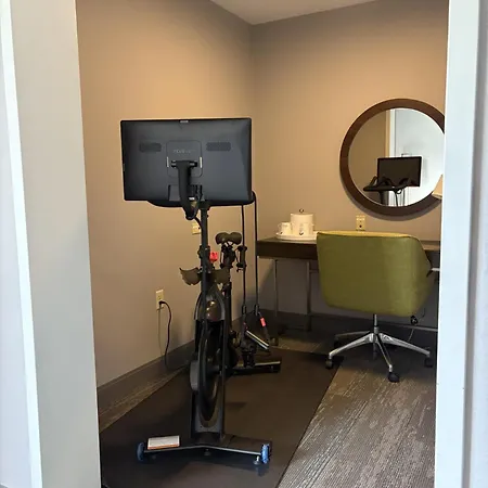 Hampton Inn Seekonk-2