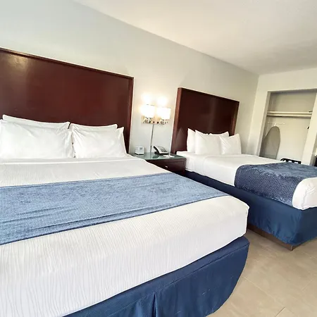Lantern Inn & Suites - Sarasota-2