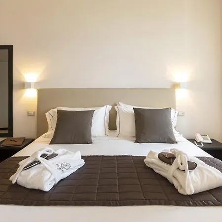 Hotel Villa Cipressi, By R Collection Hotels-3